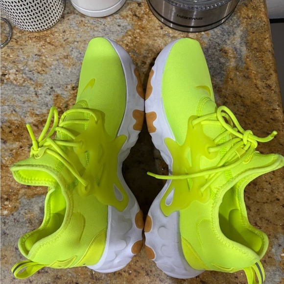 Nike React Presto Volt size 8 - Picture 7 of 9